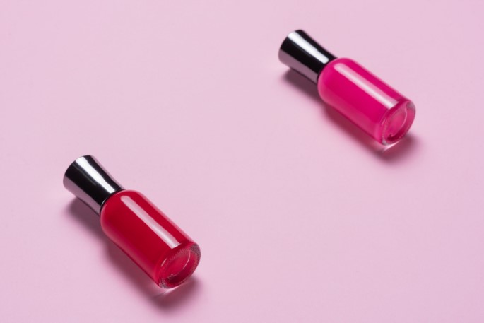 порівняння гель-лаків різних фірм